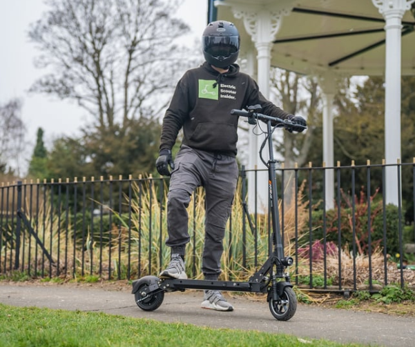 Can electric scooters be used for touring